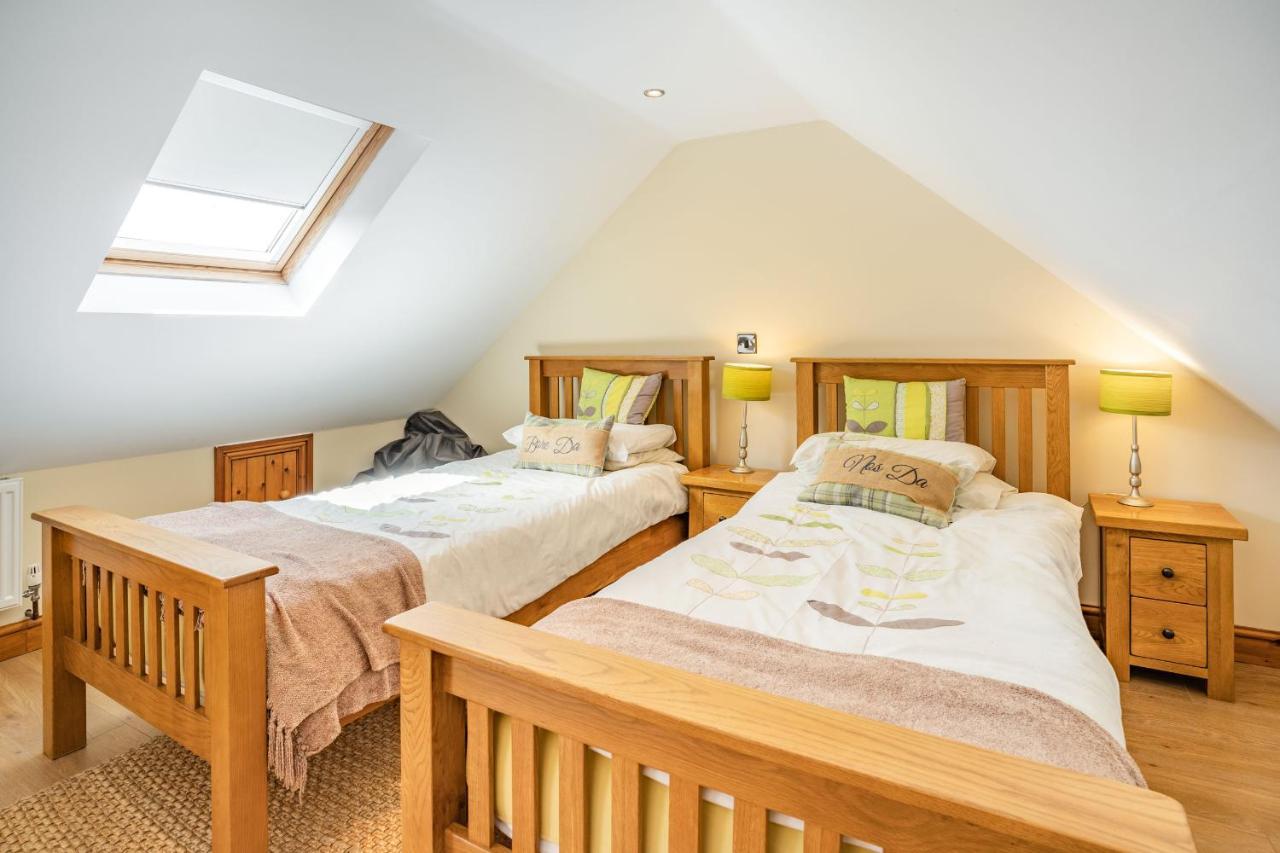 Vila Ysgubor Hir Llanedy Exteriér fotografie